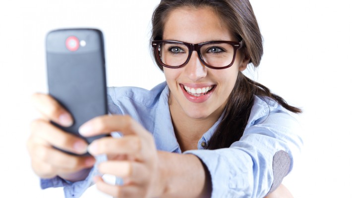 “Selfie botox” u ile cep telefonunuza daha genç ve güzel bakın