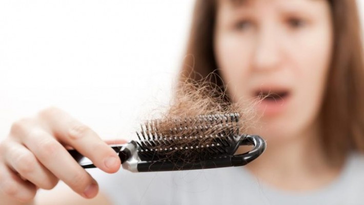 Saçlarınız neden dökülür? En çok sebep olan 10 faktör